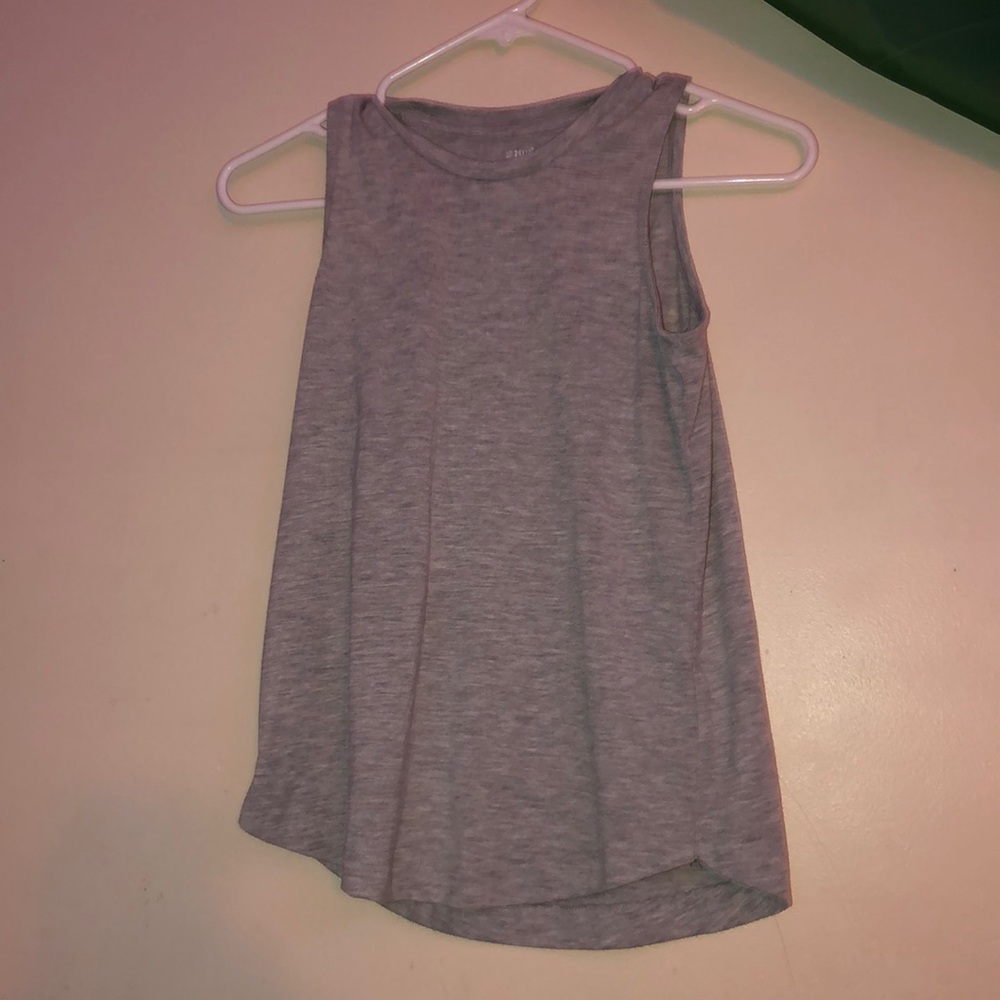 cute gray workout shirt